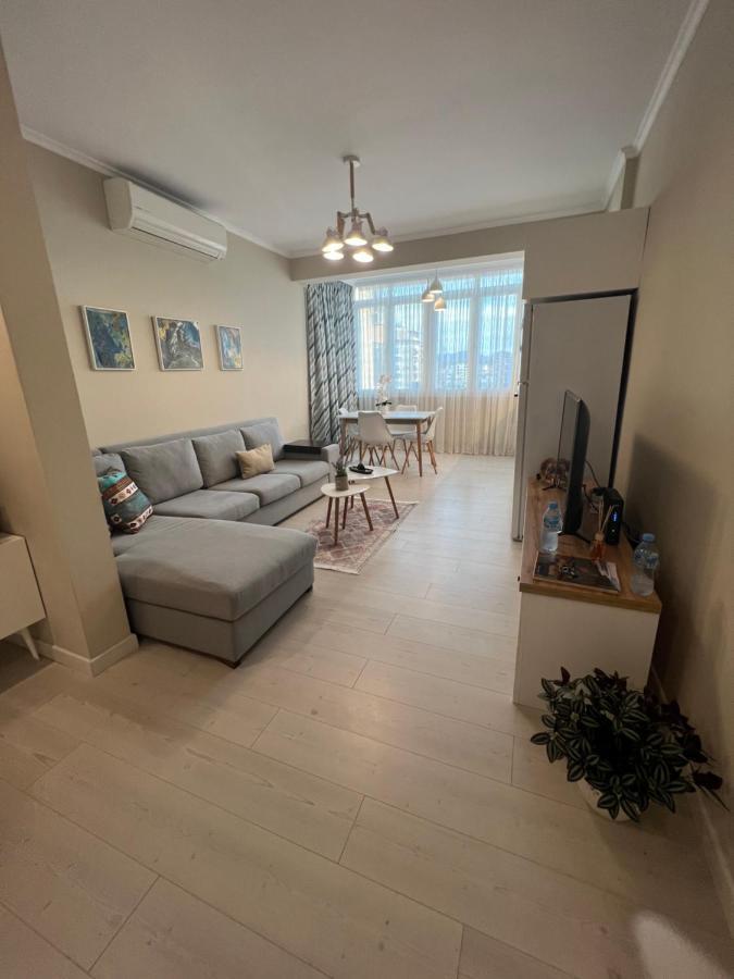 Grand New Bazaar Apartamento Tirana